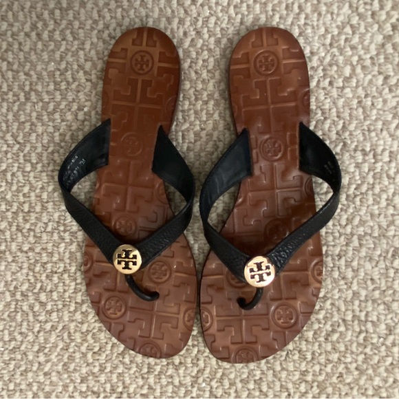 Tory Burch Throra Thong Sandals - Black Leather with Brown Sole - Picture 6 of 13
